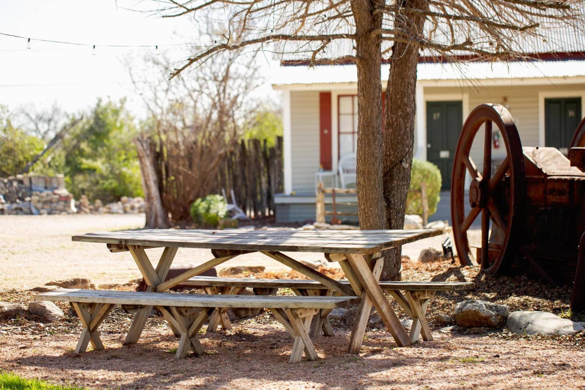 #6 The Root Cellar At Garrison In Gruene Villa นิวบราวน์เฟลส์ ภายนอก รูปภาพ