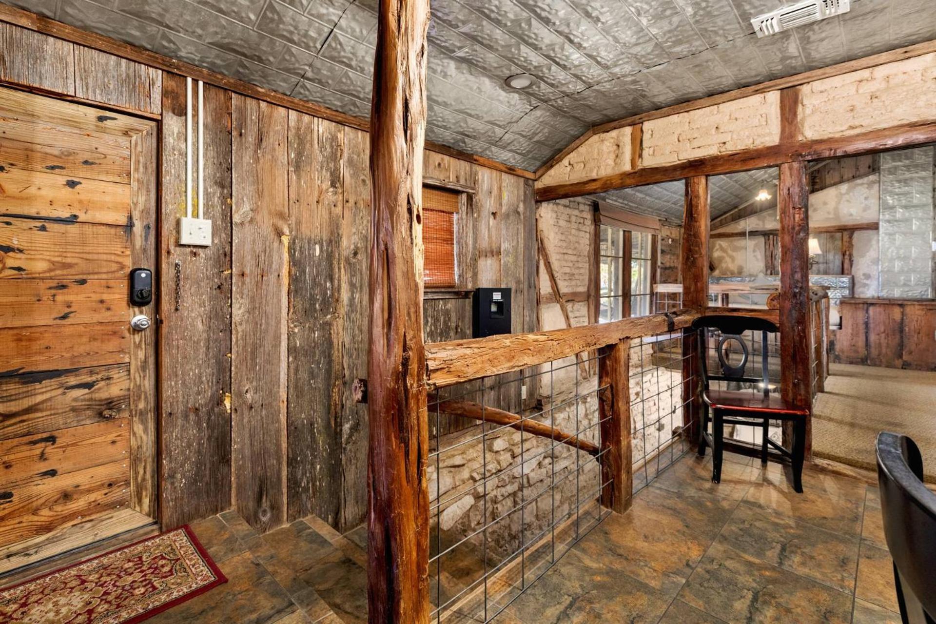 #6 The Root Cellar At Garrison In Gruene Villa นิวบราวน์เฟลส์ ภายนอก รูปภาพ